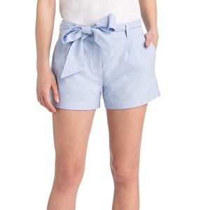 Vineyard vines bow front shorts